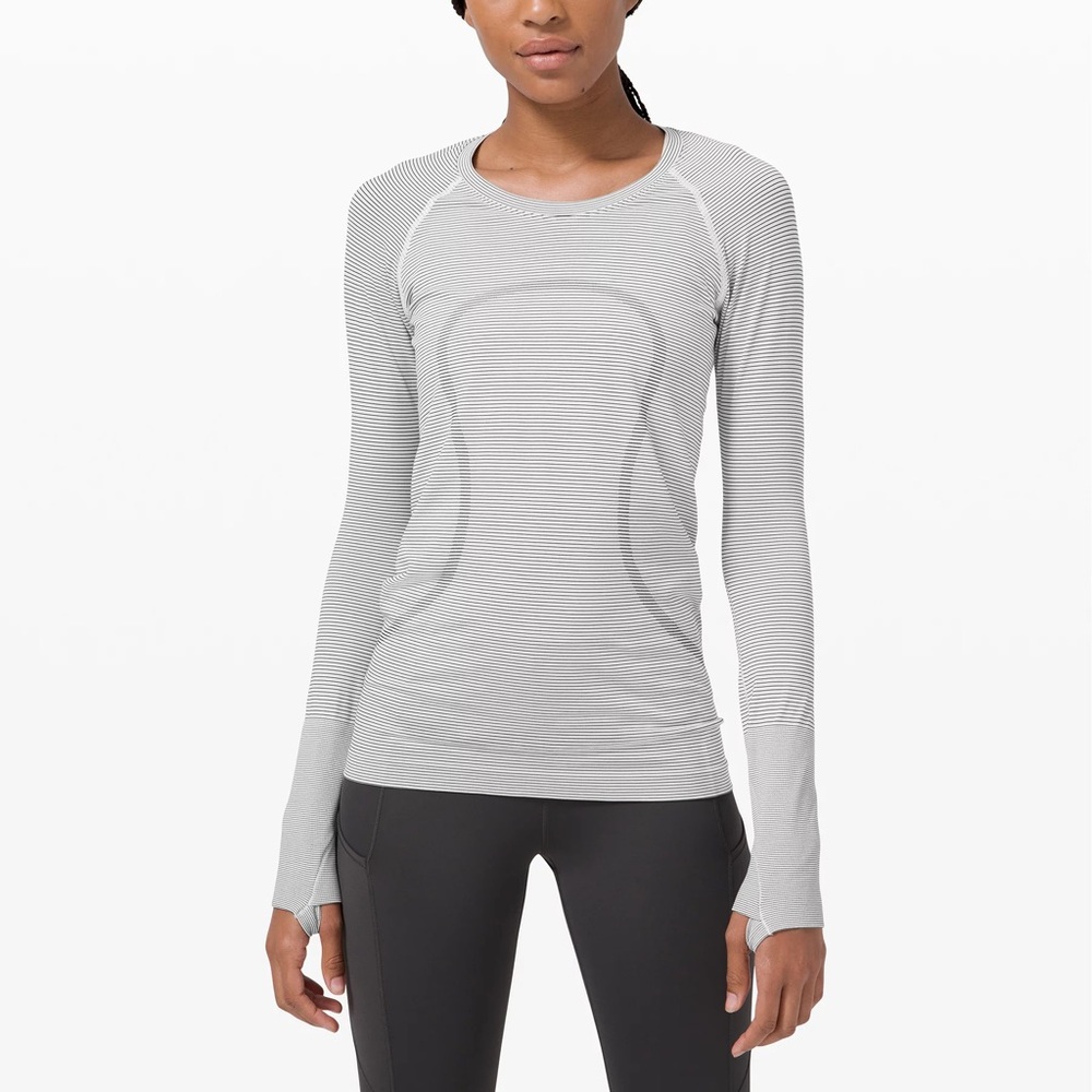 Swiftly Tech LS Striped Crew
DESIGNED FOR RUN